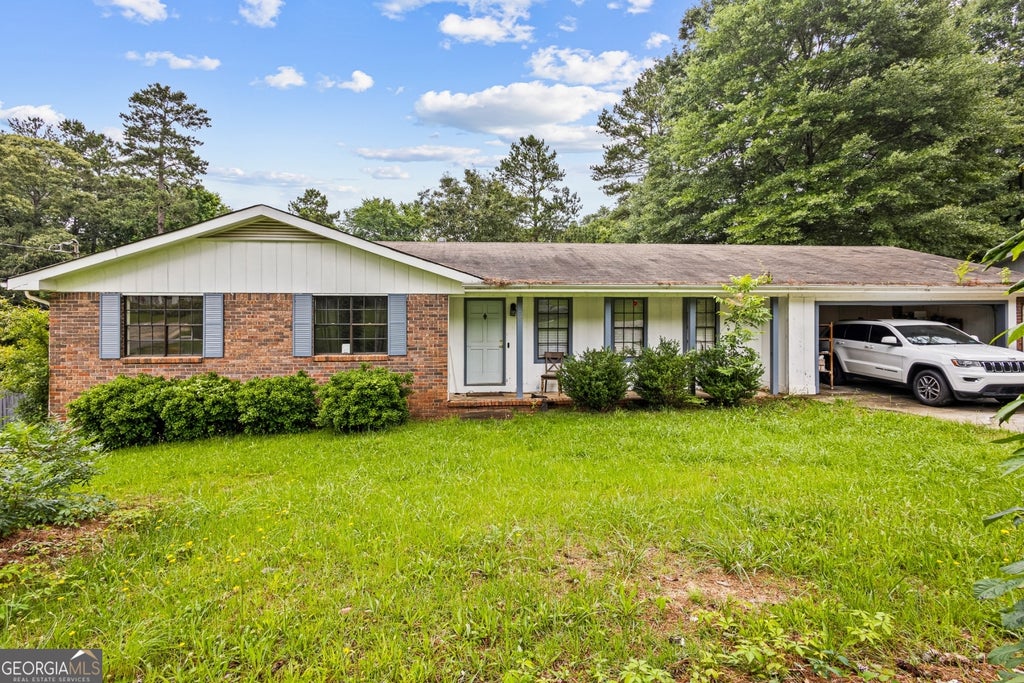 Photo of 70 Carriage Trace, Stockbridge, GA 30281 (MLS # 10787763)