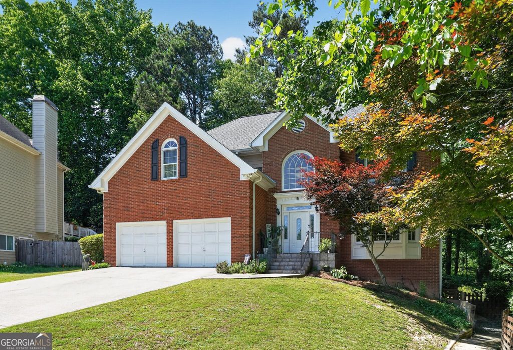 Photo of 1227 Camden Hunt Drive, Lawrenceville, GA 30043 (MLS # 10767589)