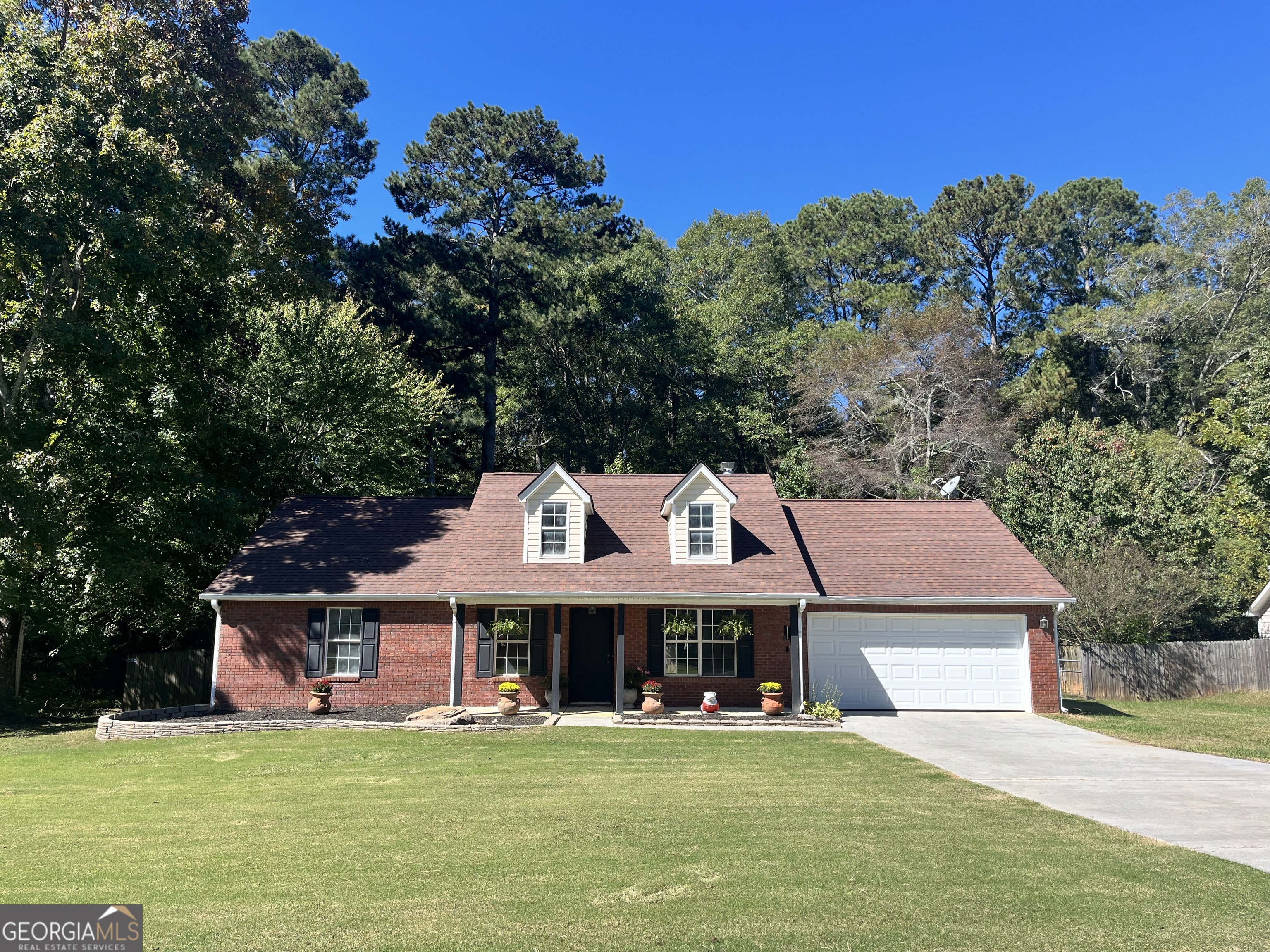 309 Magnolia LN