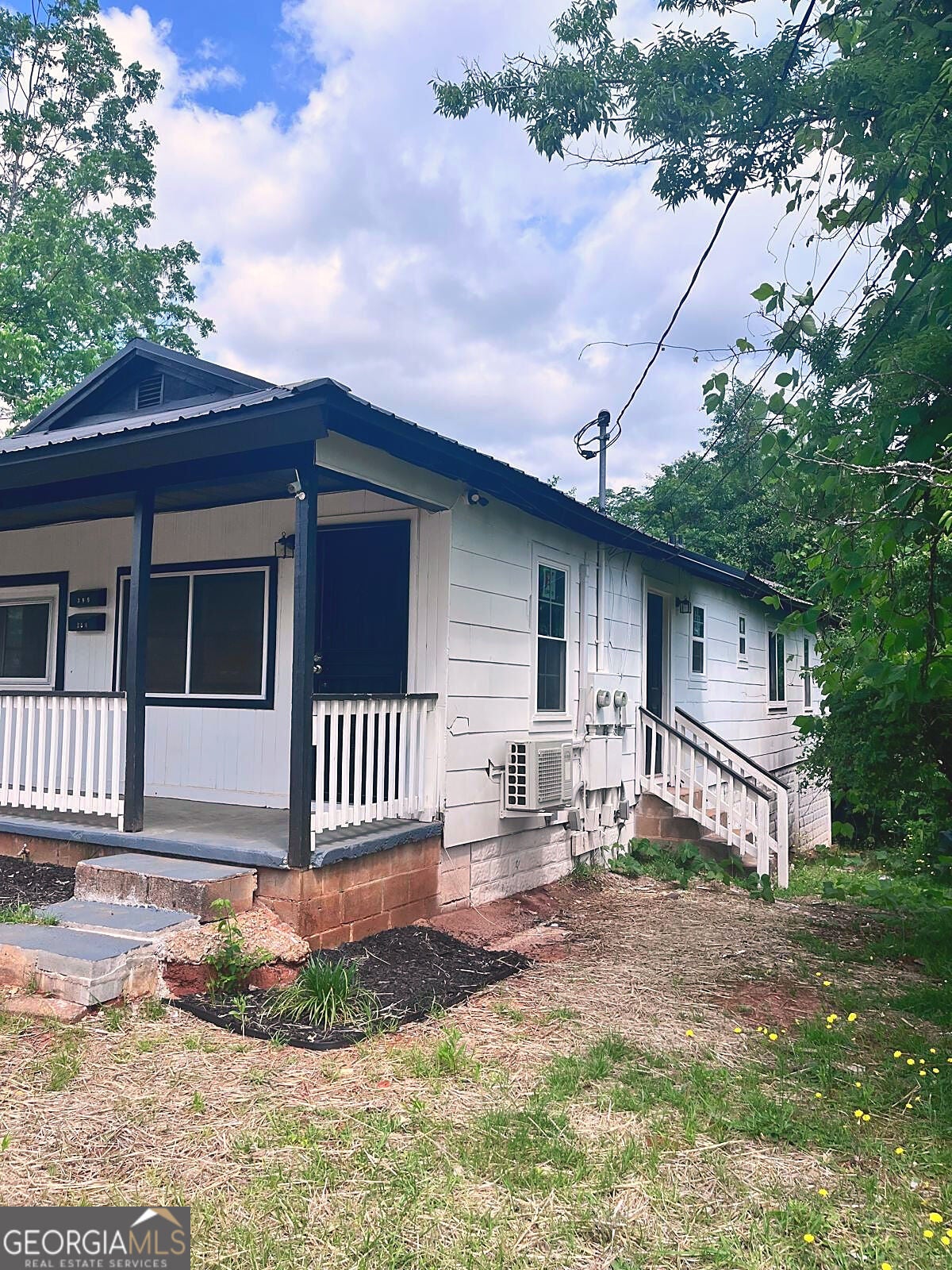364 Woolfolk ST