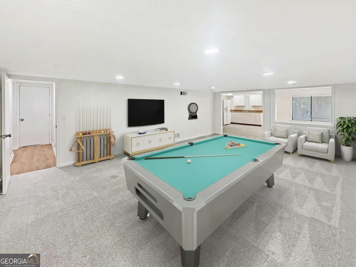 6800 Brookwood CT