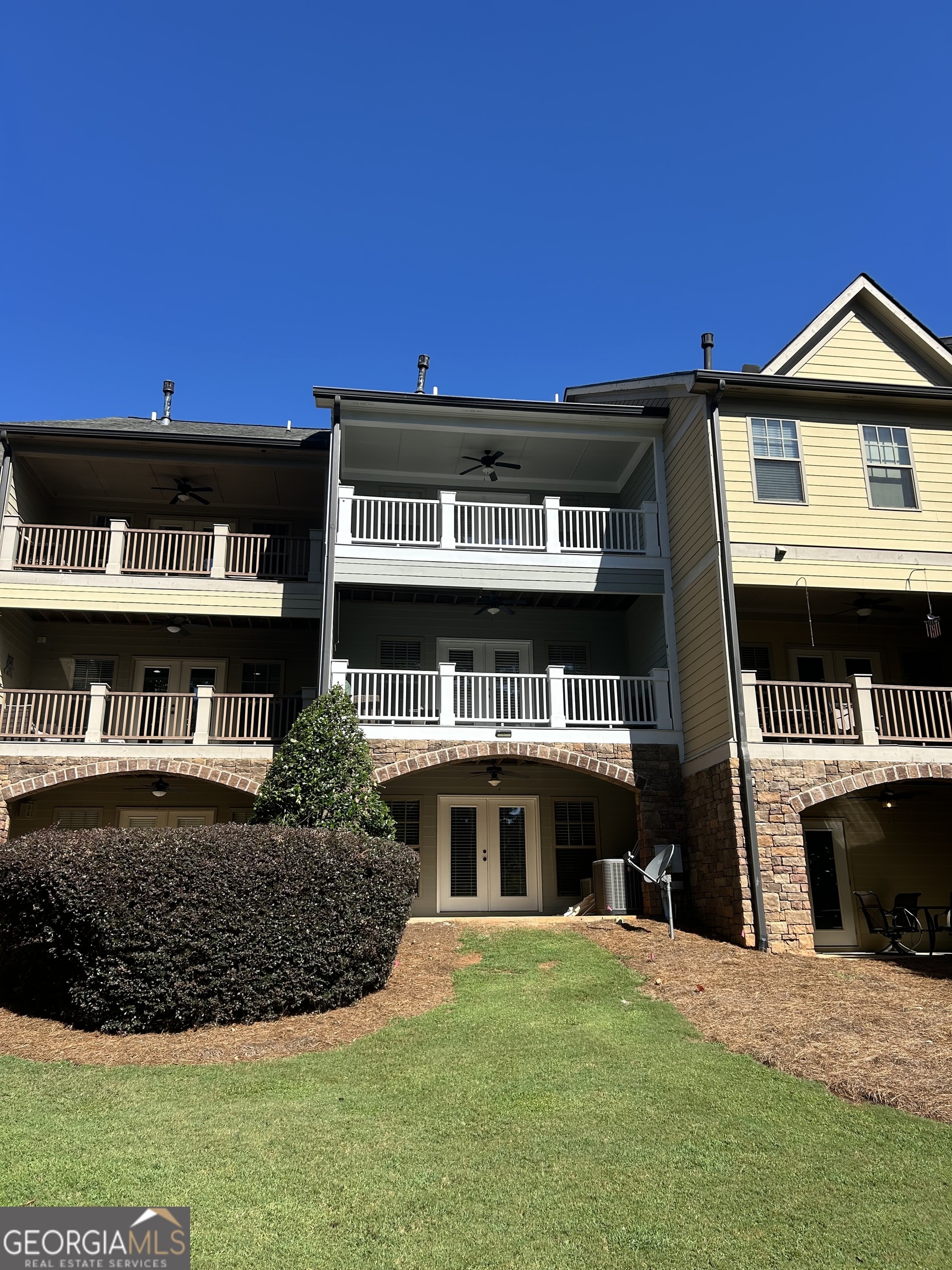 100 Crane LN 10A