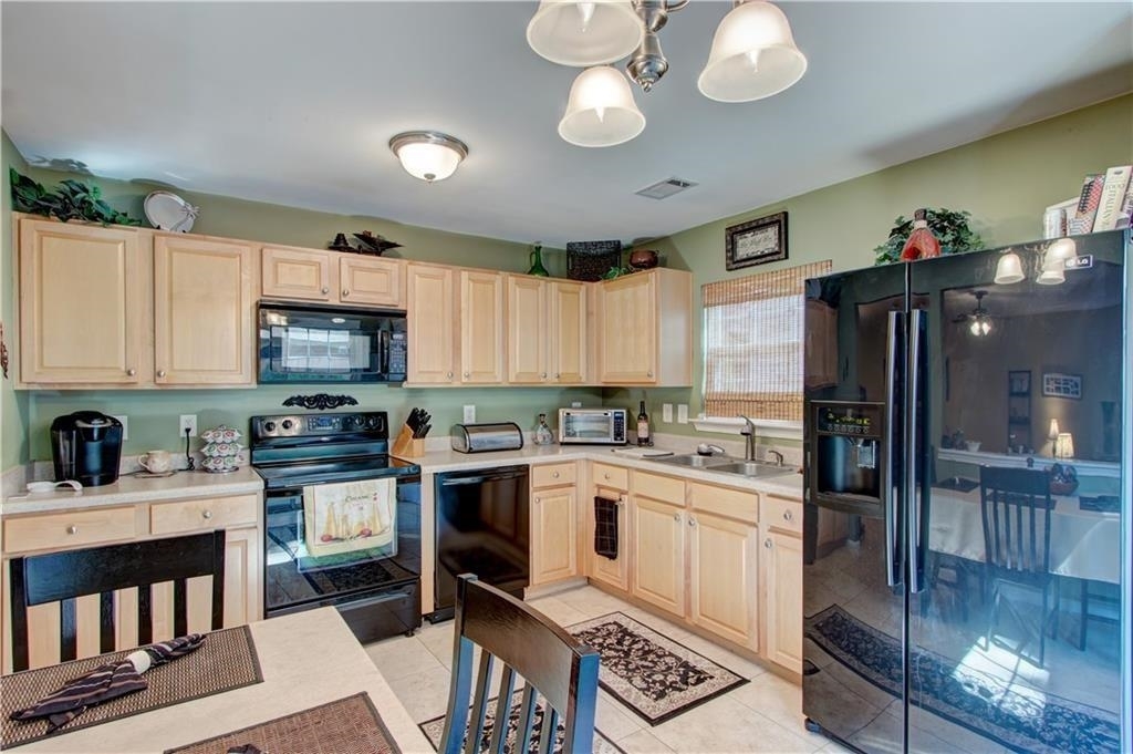 Ansley At Pilgrim Mill - Residential Lease