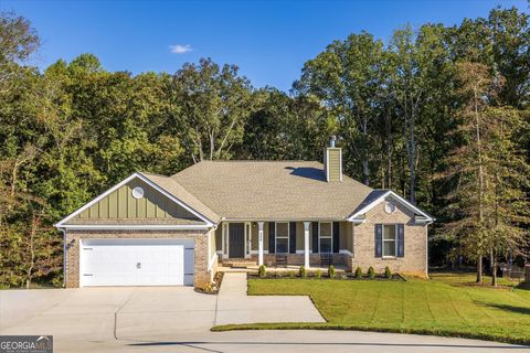 322 McMillian CT Winder GA 30680