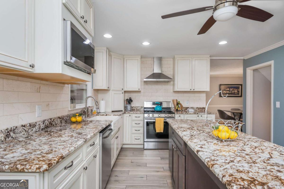 Chimney Springs - Residential