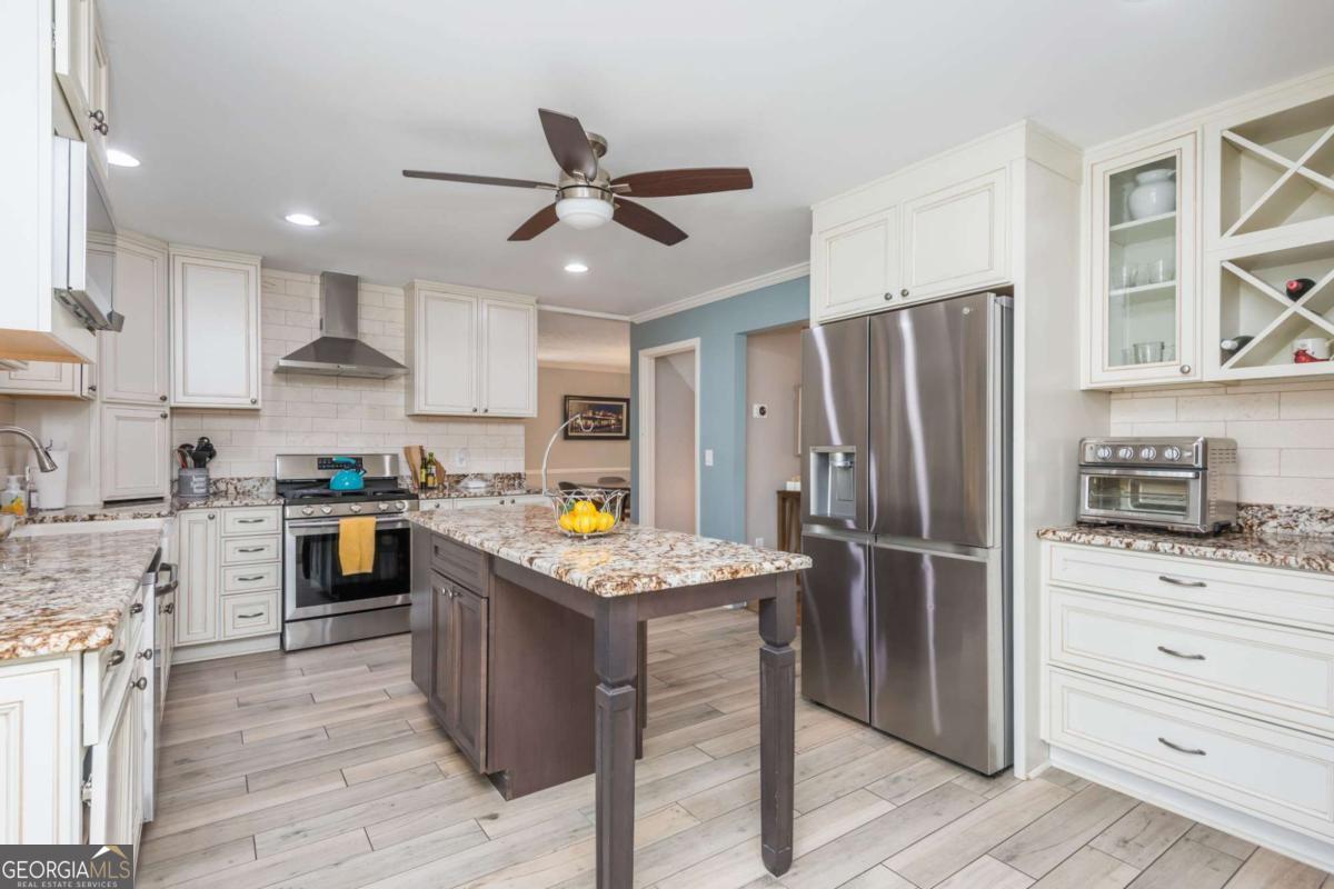 Chimney Springs - Residential