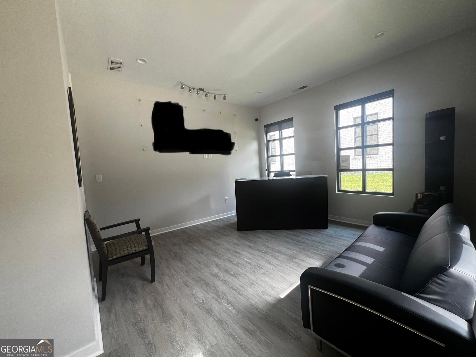 McFarland Business Park - Commercial Lease