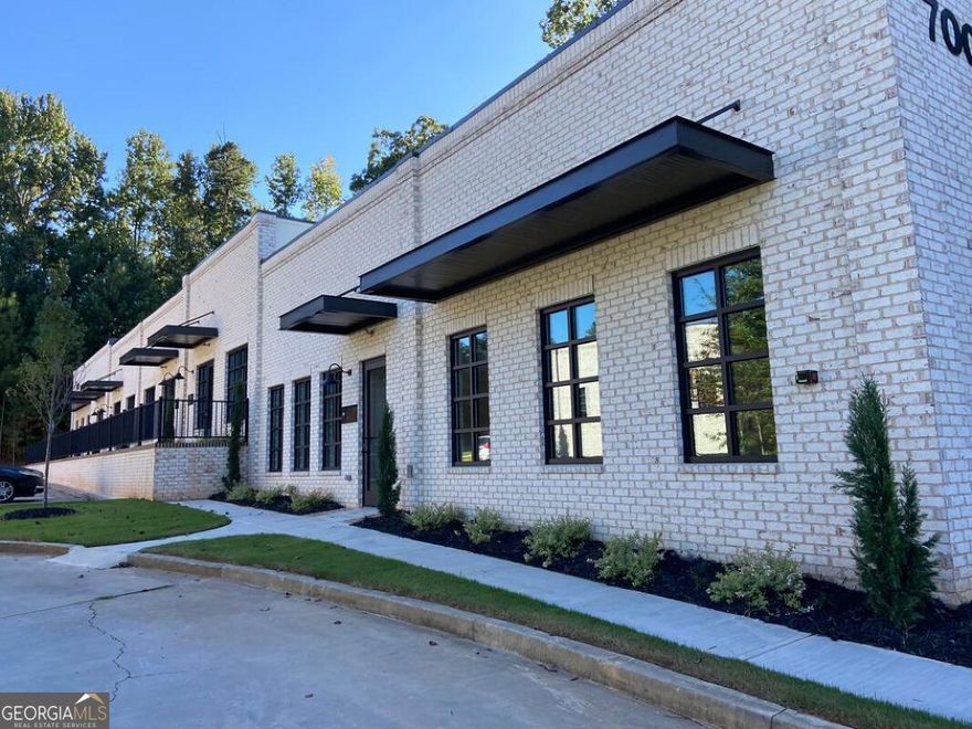 Prime office condominium available for lease in Alpharetta.  Located near the intersection of McFarland Parkway and Highway 9, this upscale and fully furnished office condo is available for immediate occupancy. Suite 501 has a reception area, five private offices, a conference room and small kitchenette with two restrooms.