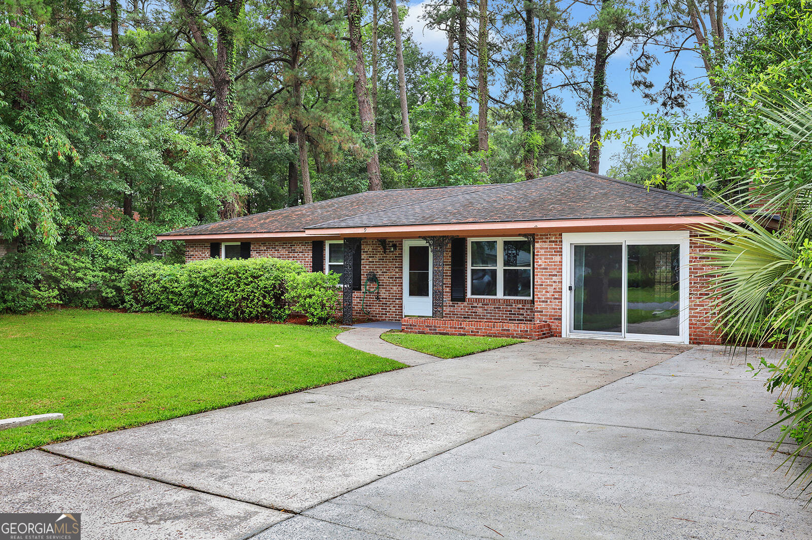 9 Austin DR