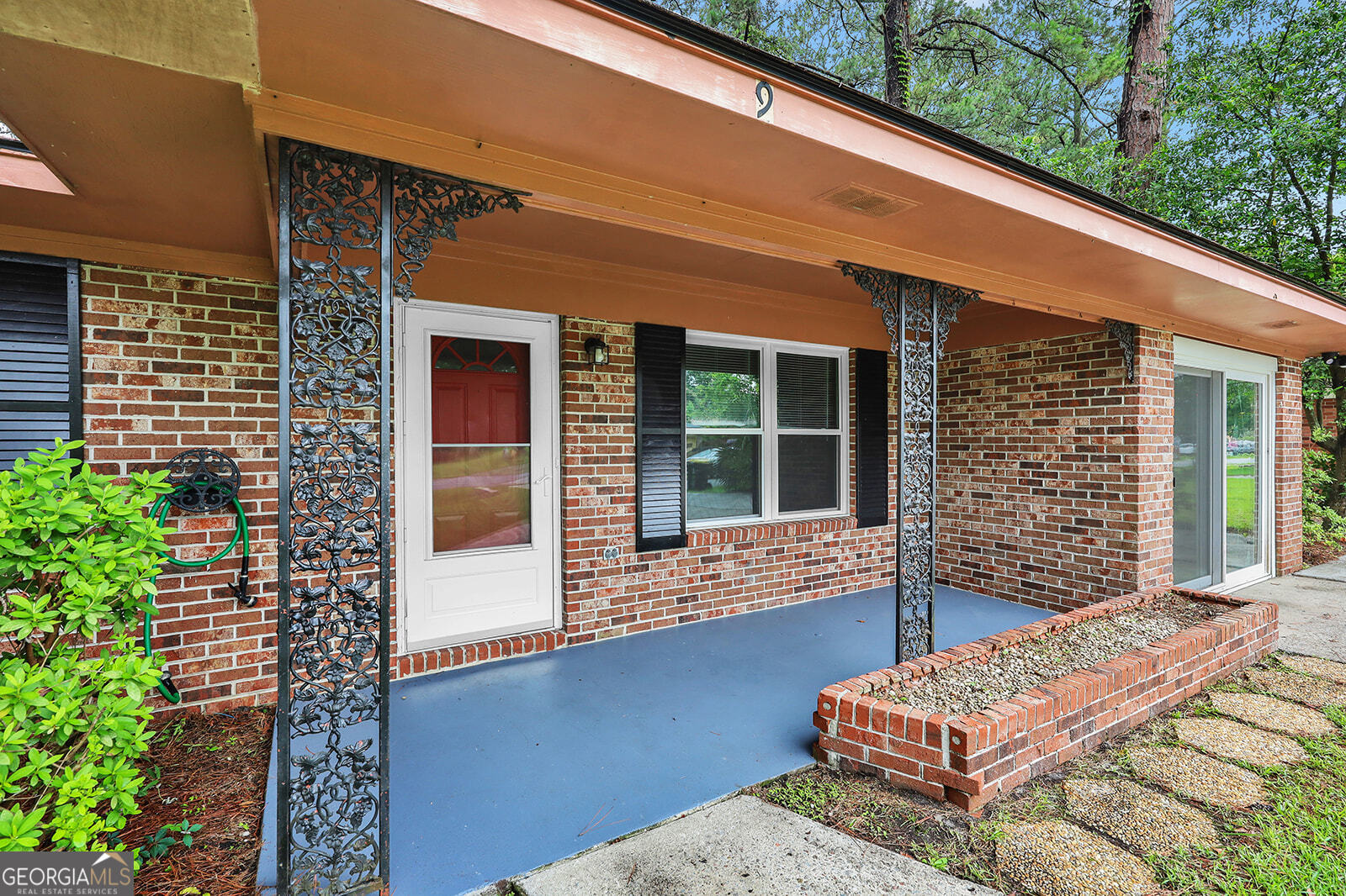 9 Austin DR