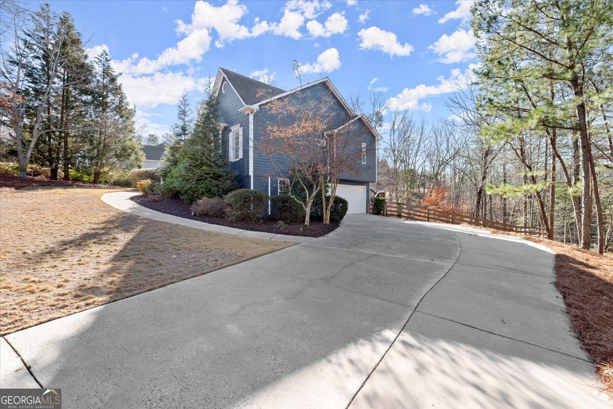 Cumming, Georgia 30041, United States, 4 Bedrooms Bedrooms, ,3 BathroomsBathrooms,Residential,Active,77691