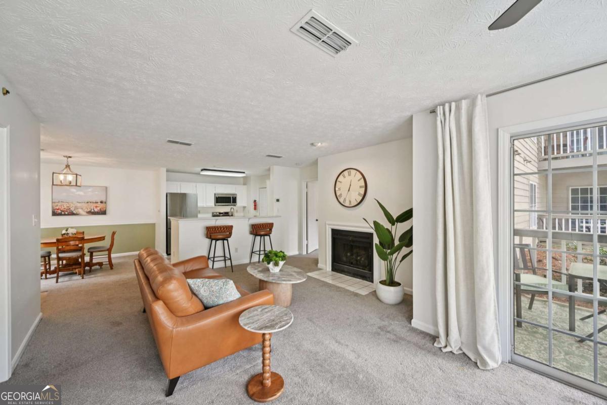 1006 Mill Pond DR SE