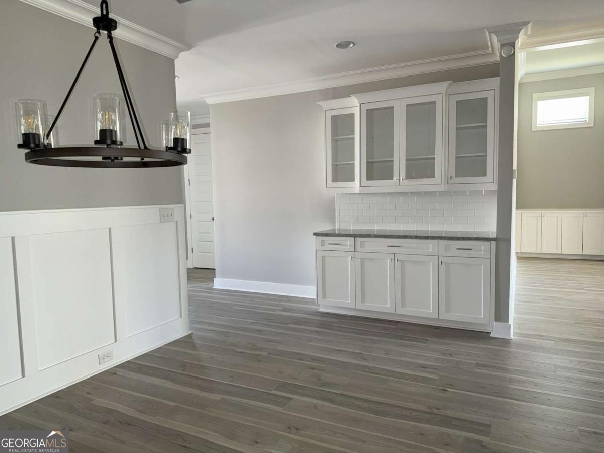 3220 Montebello PKWY