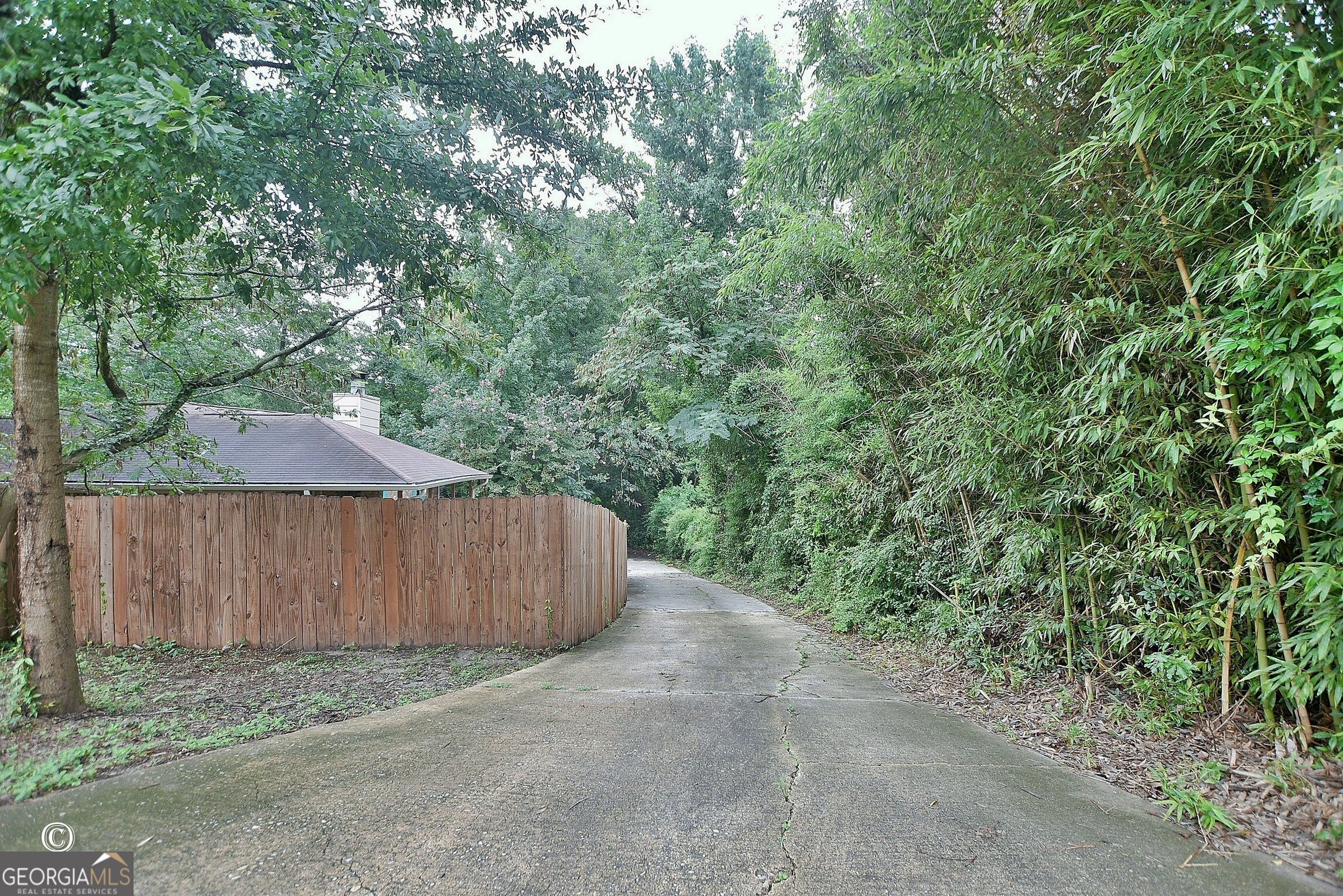 4660 Woodmere LN