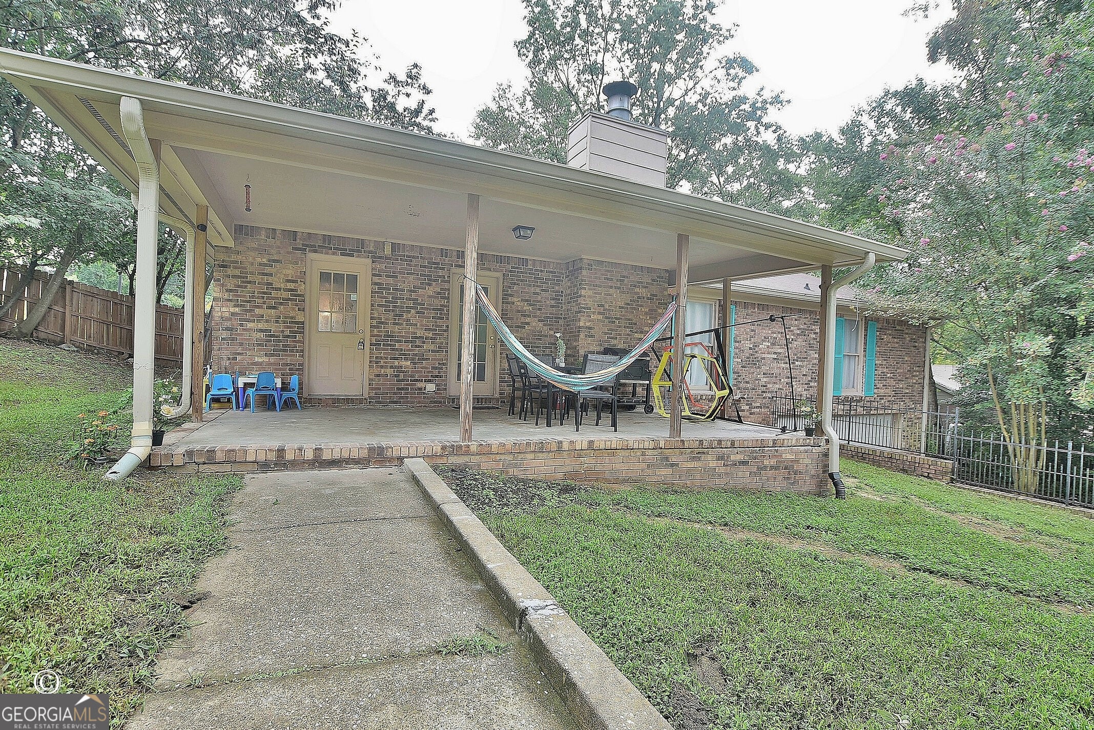 4660 Woodmere LN
