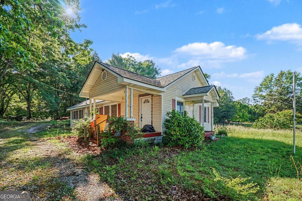 Photo of 1288 Rose Lane, Toccoa, GA 30577 (MLS # 10761320)