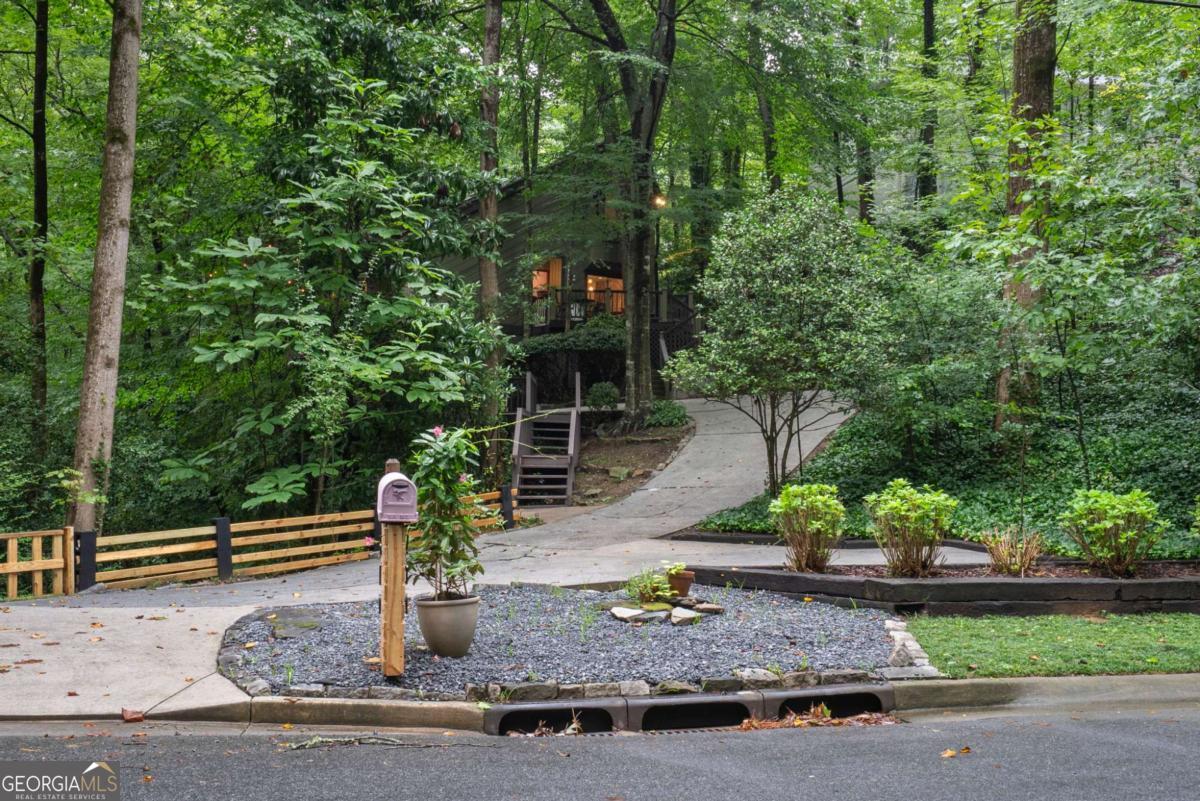 510 Forest Valley RD