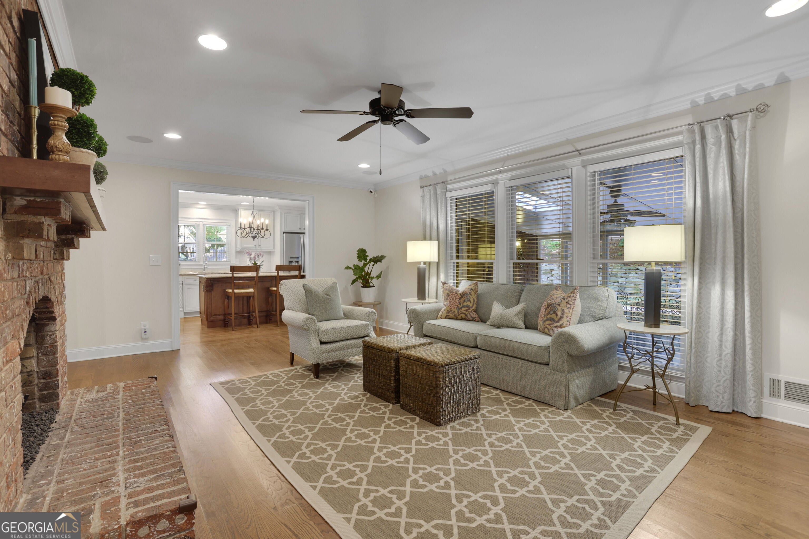 400 Hunters Glen CT