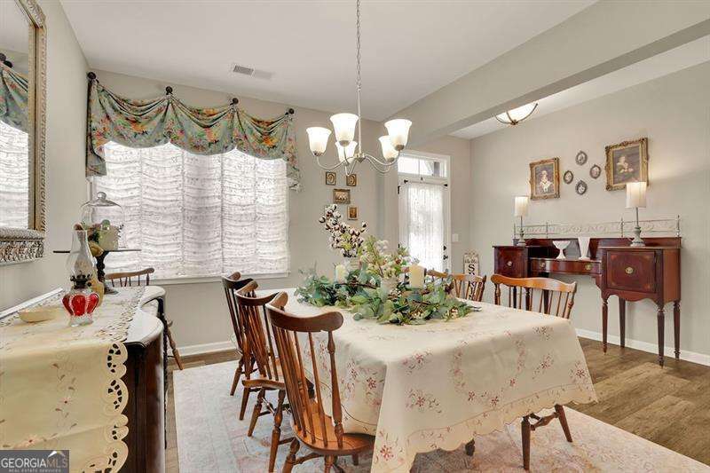 186 Greenbrier WAY
