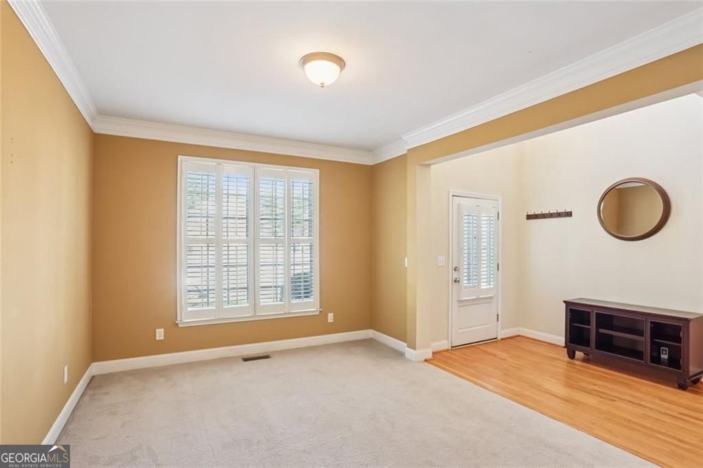 5511 Vinings Lake LN SW