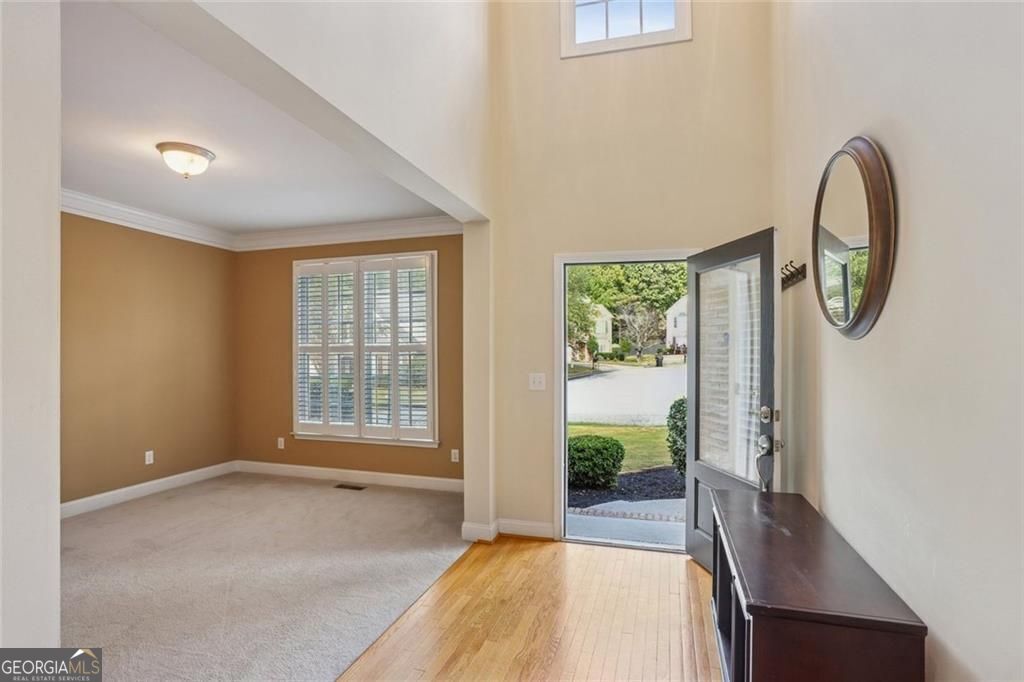 5511 Vinings Lake LN SW