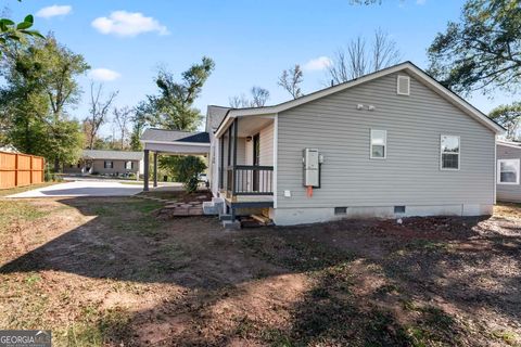 A home in Newnan