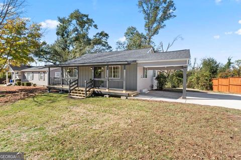 A home in Newnan