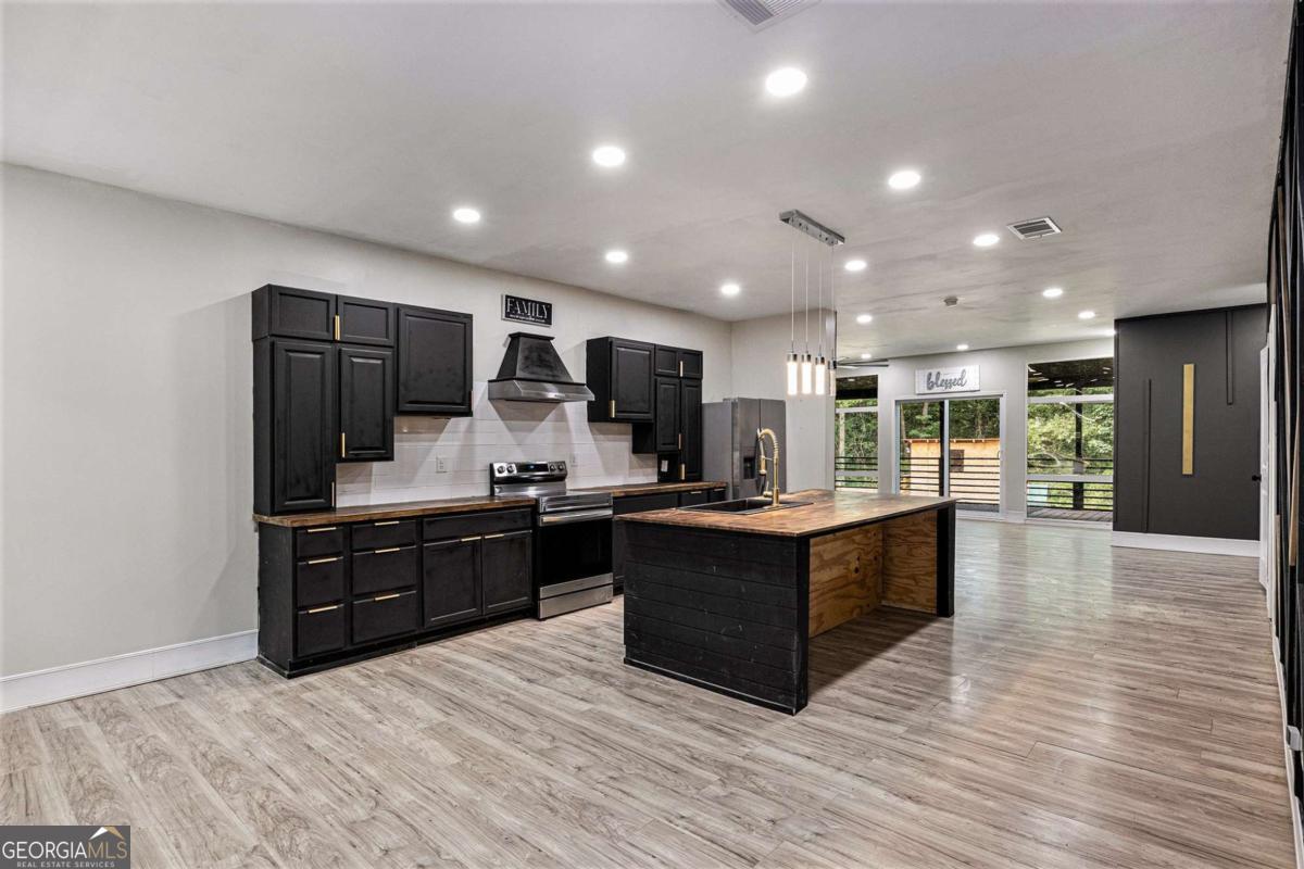 140 Indian Lake DR