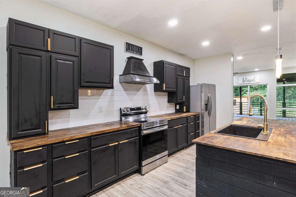 140 Indian Lake DR
