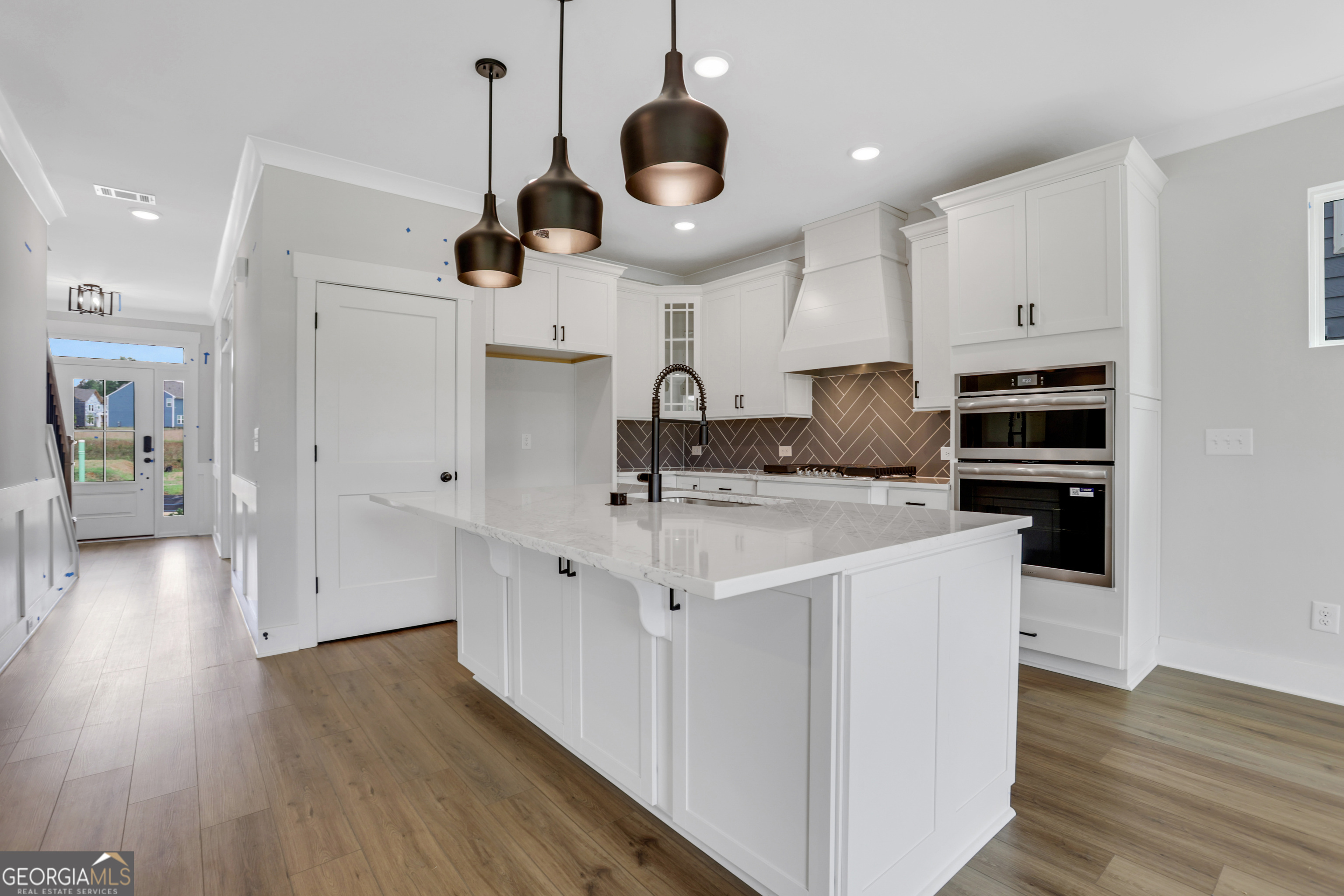 147 Coffee LN