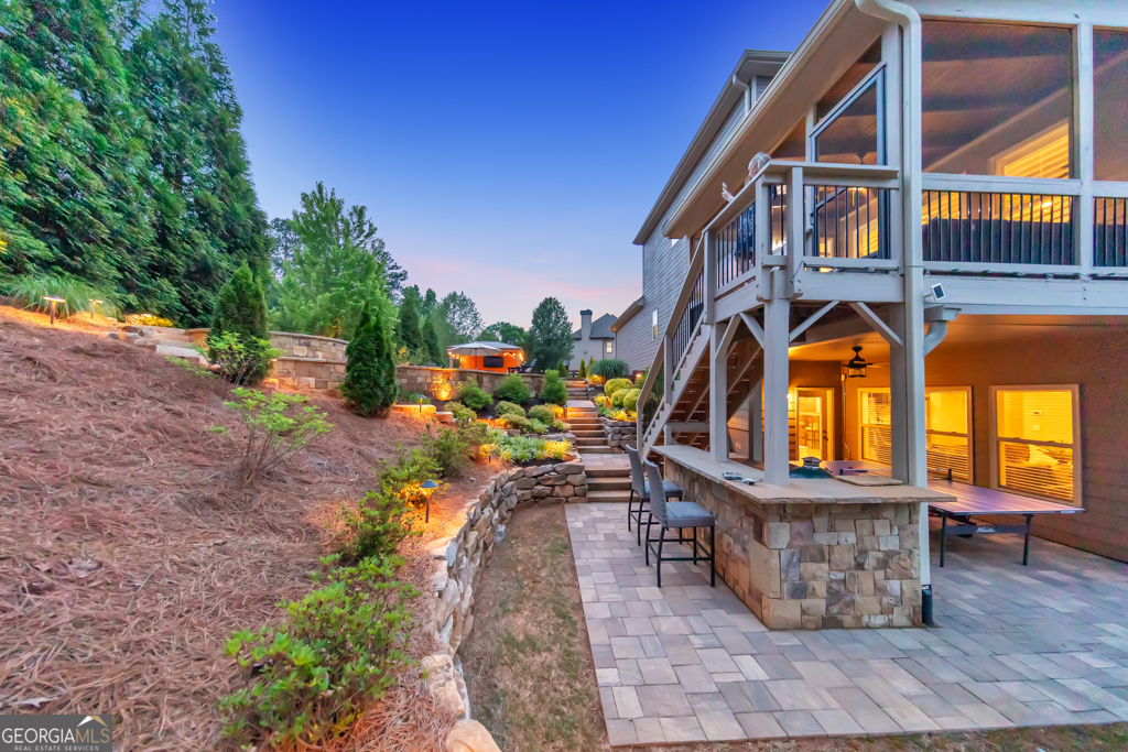 5725 Sunburst DR