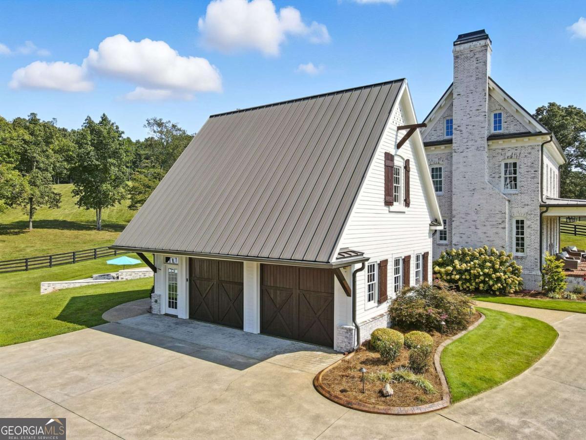 2229 Long RD