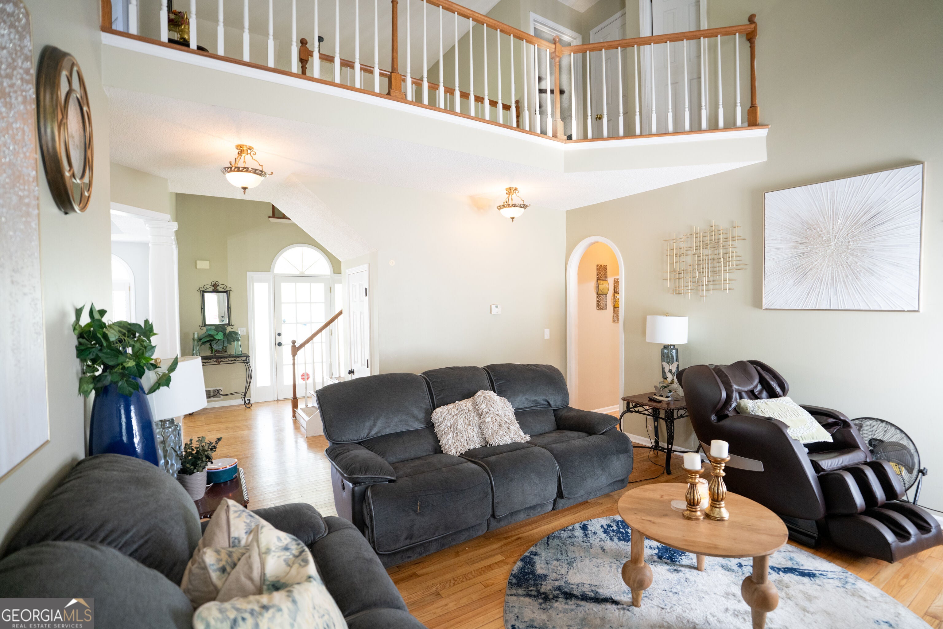 2075 Whispering Pines LN