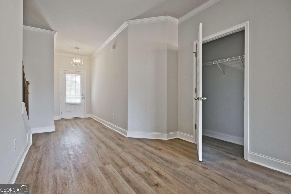 1316 Sunny Valley LN