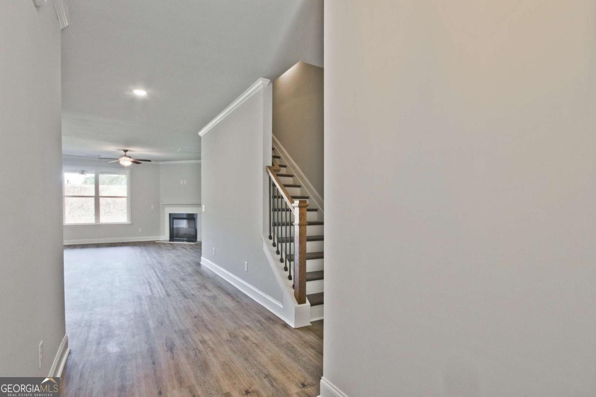 1316 Sunny Valley LN