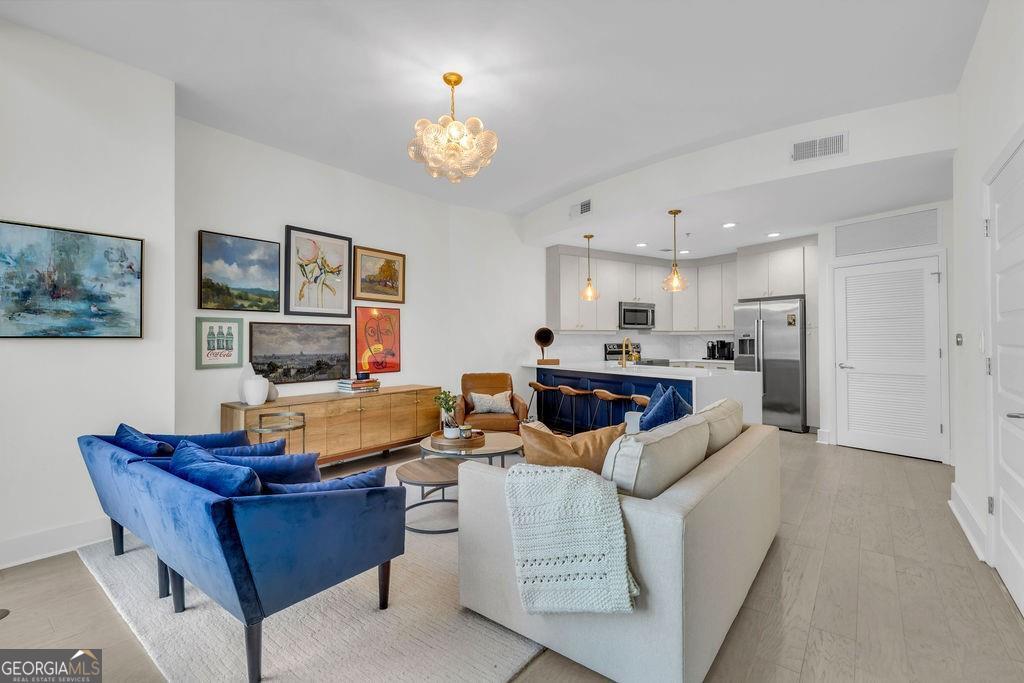 1080 Peachtree ST NE 1113