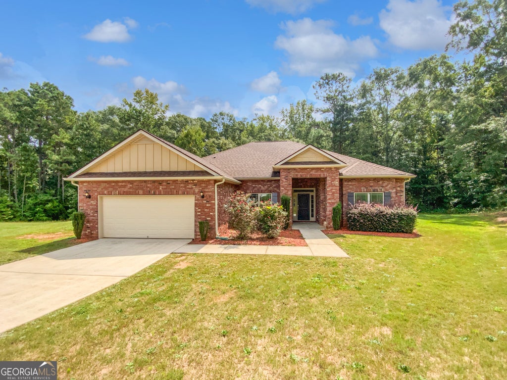 Photo of 1037 Yorkshire Drive, Griffin, GA 30223 (MLS # 10875721)