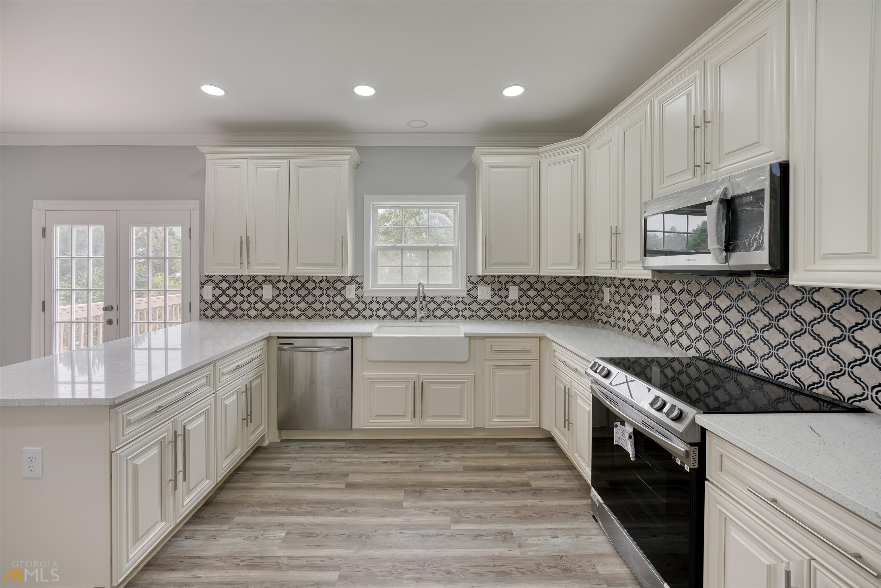 Montreaux In Towne - Residential