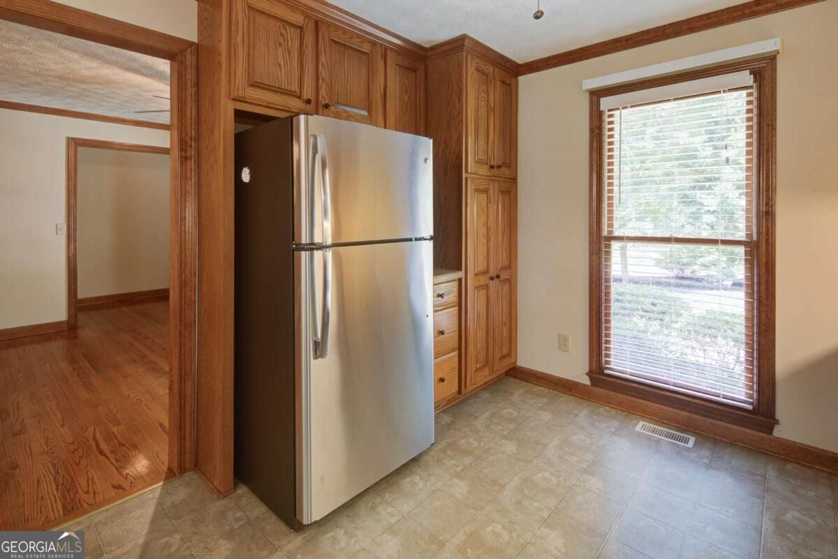 111 Henderson Lake DR