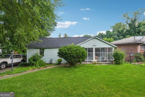 1989 Tiger Flowers DR NW Atlanta GA 30314