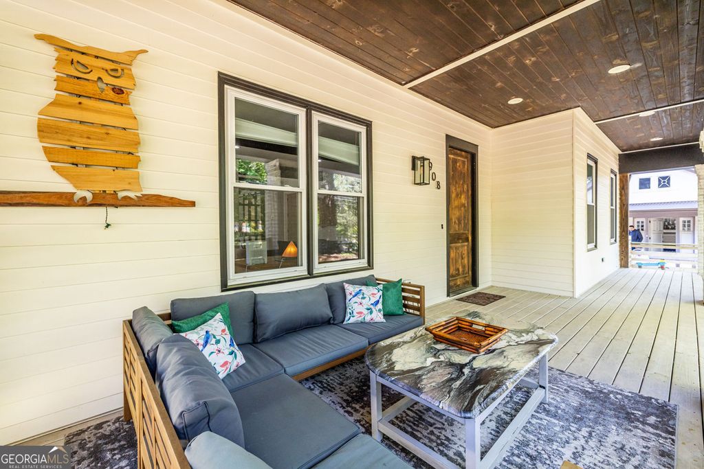 Photo of 908 Cascade Avenue SW, Atlanta, GA 30311 (MLS # 10767081)