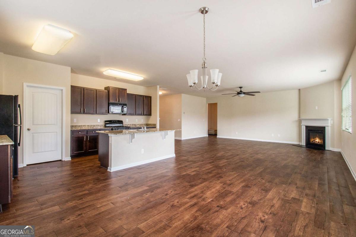 240 Shaker Hollow DR