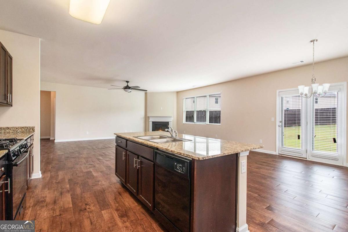 240 Shaker Hollow DR