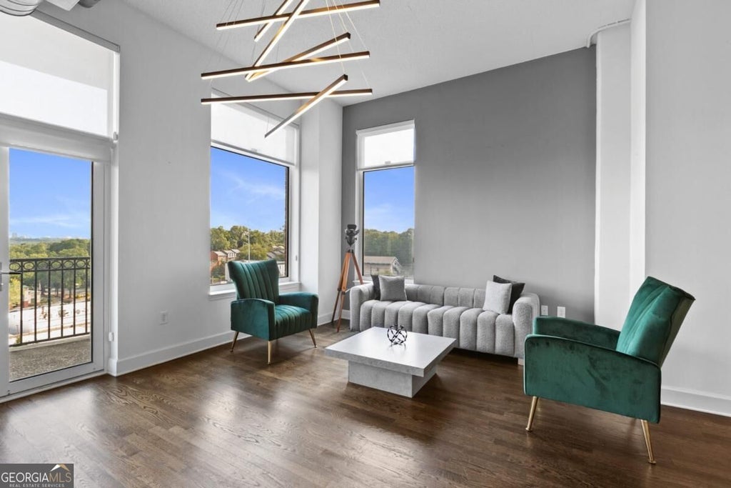 Photo of 3820 Roswell Road NE #510, Atlanta, GA 30342 (MLS # 10844689)