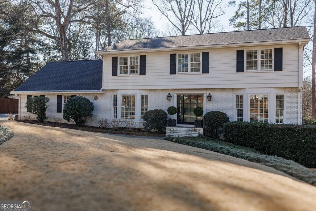Photo of 6250 Weatherly Drive, Atlanta, GA 30328 (MLS # 10684488)
