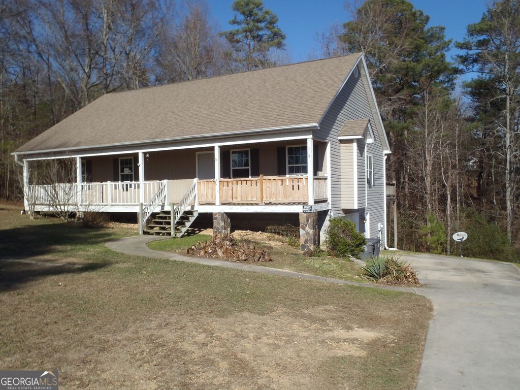 Photo of 154 Skyline Heights, La Fayette, GA 30728 (MLS # 10660588)