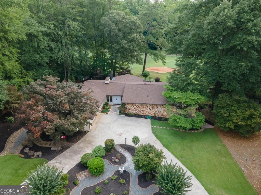 512 Golf View Drive