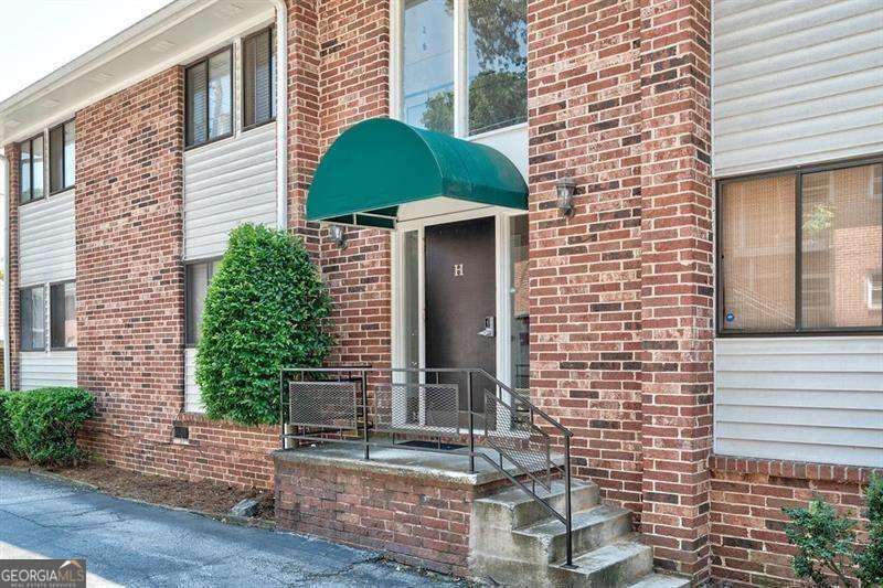 4266 Roswell RD NE H4