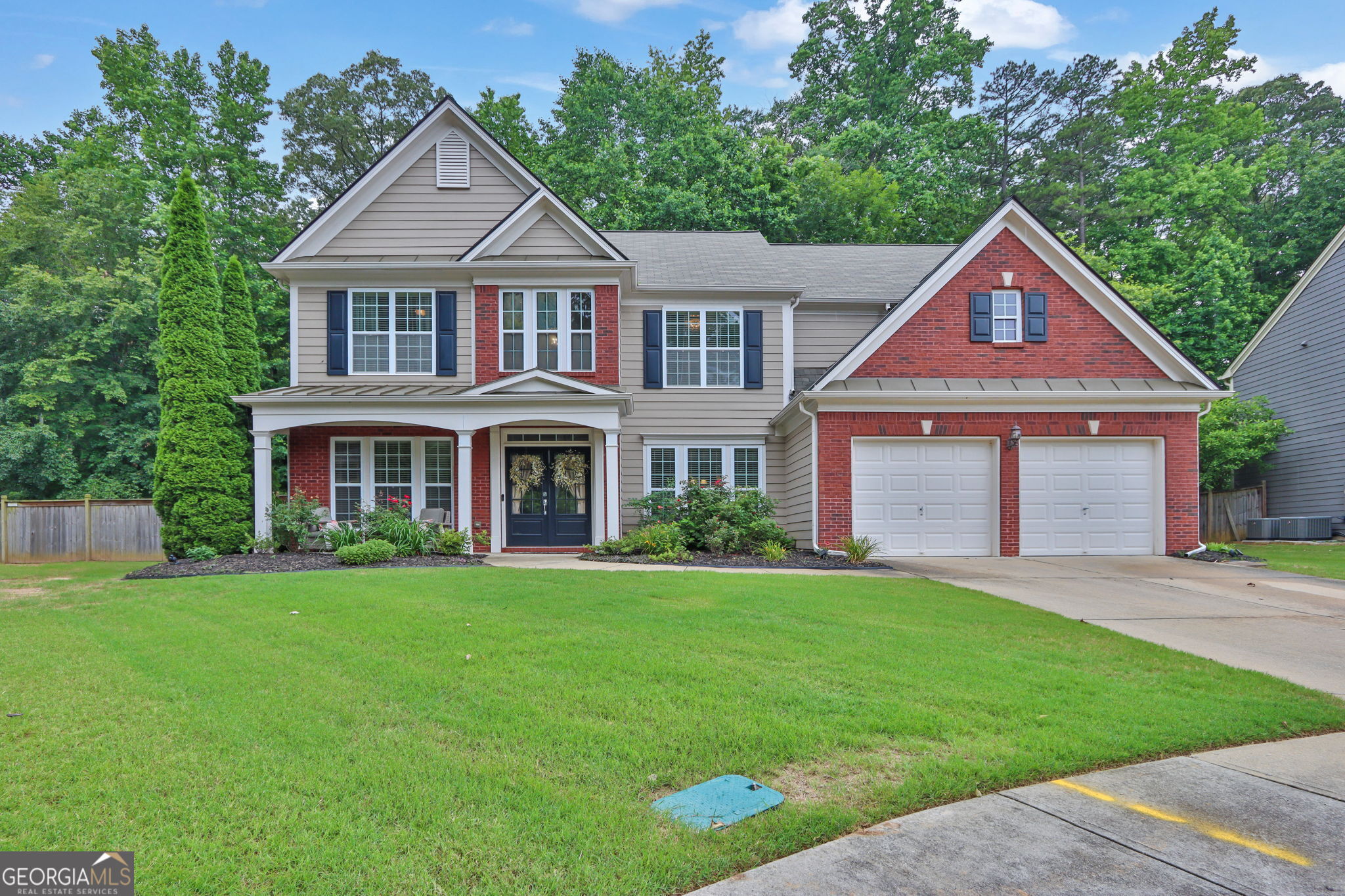 Welcome Home! Tucked away in a quiet cul-de-sac, this spacious 4 bedroom 2.5 bathroom home offers over 3,000 sq ft with an open floor plan, updated kitchen with granite countertops, and a large family room perfect for entertaining. Upstairs features generous bedrooms and a private primary suite with walk-in closet and spa like bath. Enjoy peace of mind with a two year old roof, fresh exterior paint, and a well maintained systems. The level backyard with turf provised a low-maintenance space for relaxing or play-- all on one of the largest lots in the neighborhood. Greaat Sugar Hill location, close to top-rated schools, parks, and shopping!