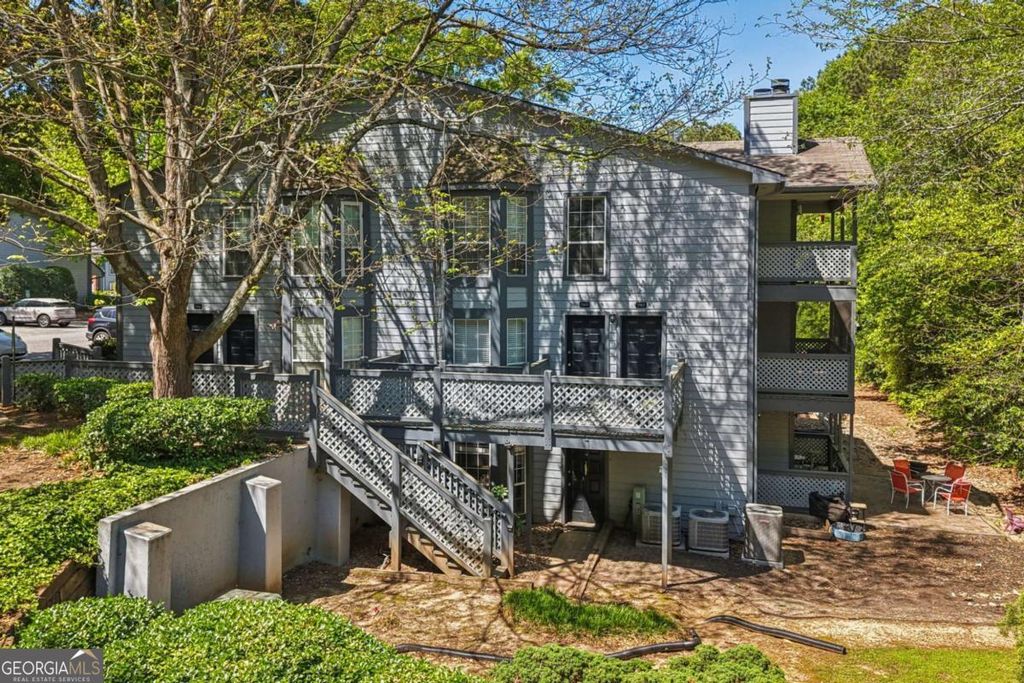 Photo of 1164 Weatherstone Drive NE, Atlanta, GA 30324 (MLS # 10731870)